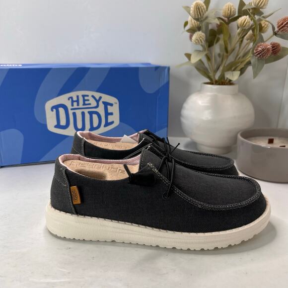 Hey Dude Wendy Chambray Slip On Lightweight Shoes Off Bkack Women's 5 NWB - Picture 1 of 10